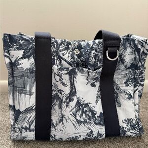 lululemon athletica Black & White Scenic Print Tote